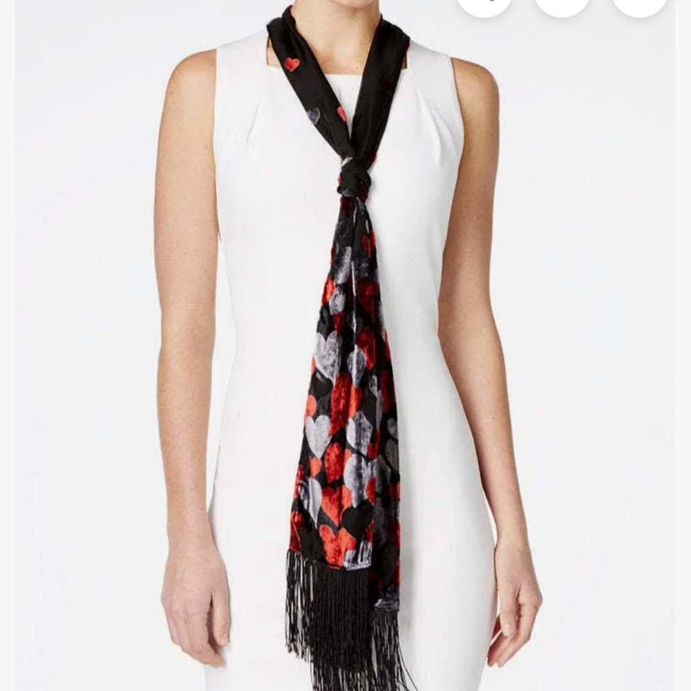 I.N.C. International Concepts red and black heart-patterned velvet fringe scarf